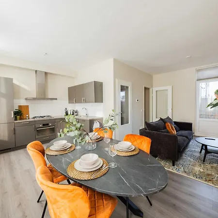 Alphabet - Zwart Janstraat 43 アパート ロッテルダム