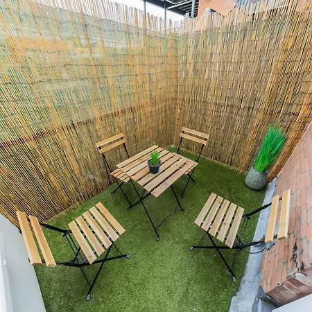 Alphabet - Zwart Janstraat 43 ロッテルダム