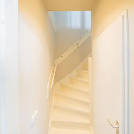 Alphabet - Zwart Janstraat 43 *