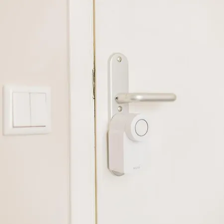 Alphabet - Zwart Janstraat 43 *