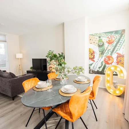 Alphabet - Zwart Janstraat 43 * Rotterdam