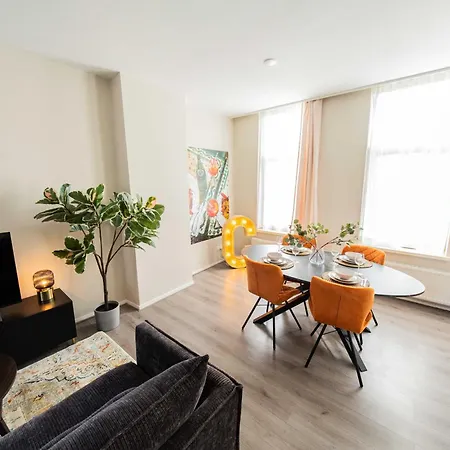 Apartamento Zwart Janstraat