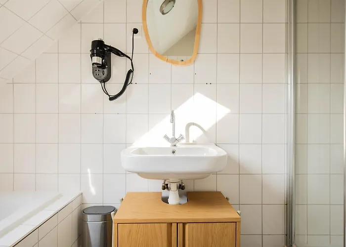 Alphabet - Zwart Janstraat 43 Róterdam