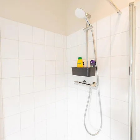 Alphabet - Zwart Janstraat 43 *