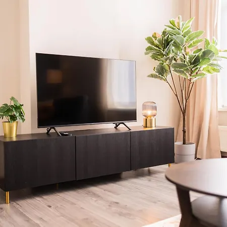 Alphabet - Zwart Janstraat 43 Apartman