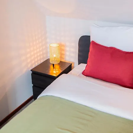 Alphabet - Zwart Janstraat 43