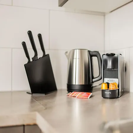 Alphabet - Zwart Janstraat 43 Apartman