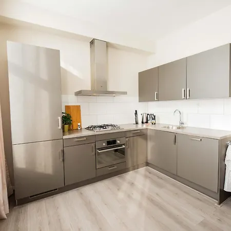 Alphabet - Zwart Janstraat 43 Apartman *