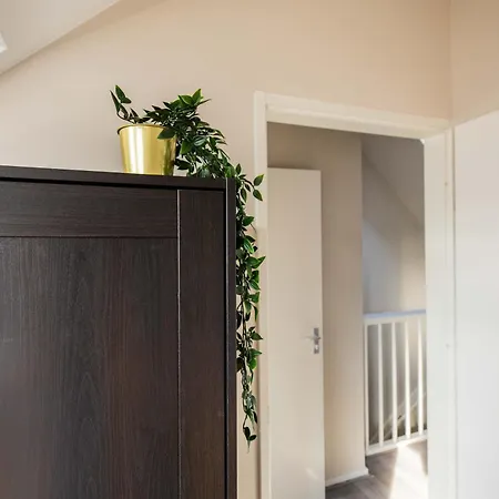 Alphabet - Zwart Janstraat 43 * Rotterdam